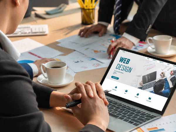 Kurumsal Web Sitesi Yenileme Zamanının Geldiğini Gösteren 10 Belirti Kurumsal Web Sitesi Yenileme Zamanının Geldiğini Gösteren 10 Belirti