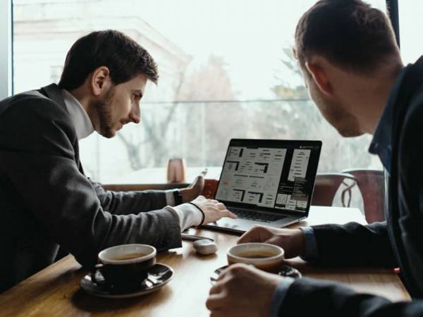 Web Sitesi Ziyaretçileri Nasıl Müşteriye Dönüştürülür?